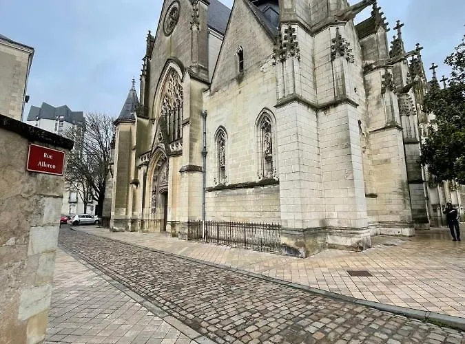 Le Langeais Cocoon In The Heart Of Les Halles